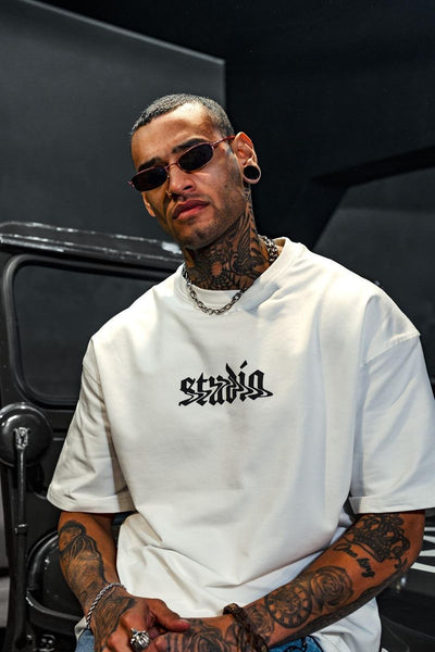 MEN WHITE STUDIO TEE