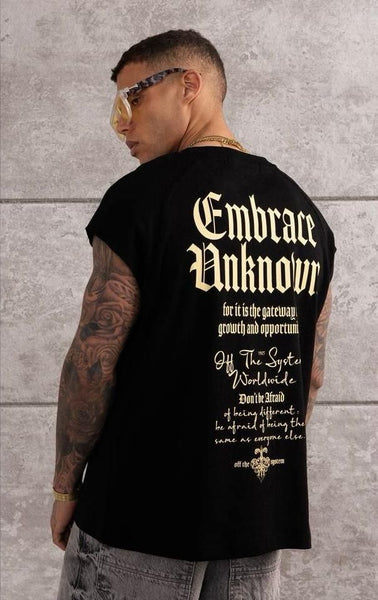 MEN BLACK EMBRACE UNKNOWN TEE