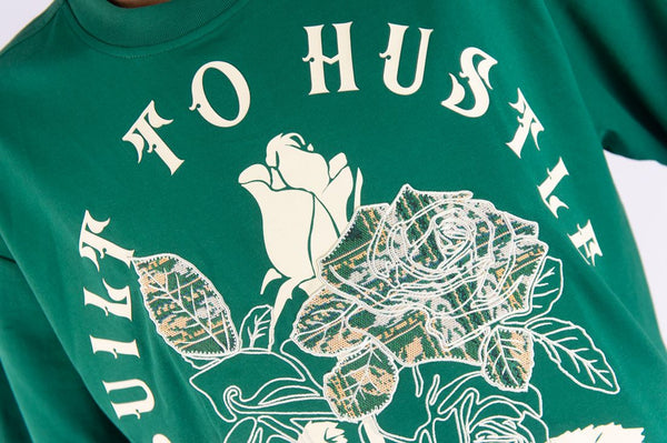 MEN REBEL MINDS GREEN BUILT TO HUSTLE TAPESTRY TEE