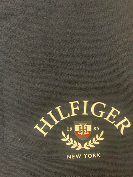 MEN NAVY BLUE TOMMY HILFIGER LEAF LOGO SHORTS