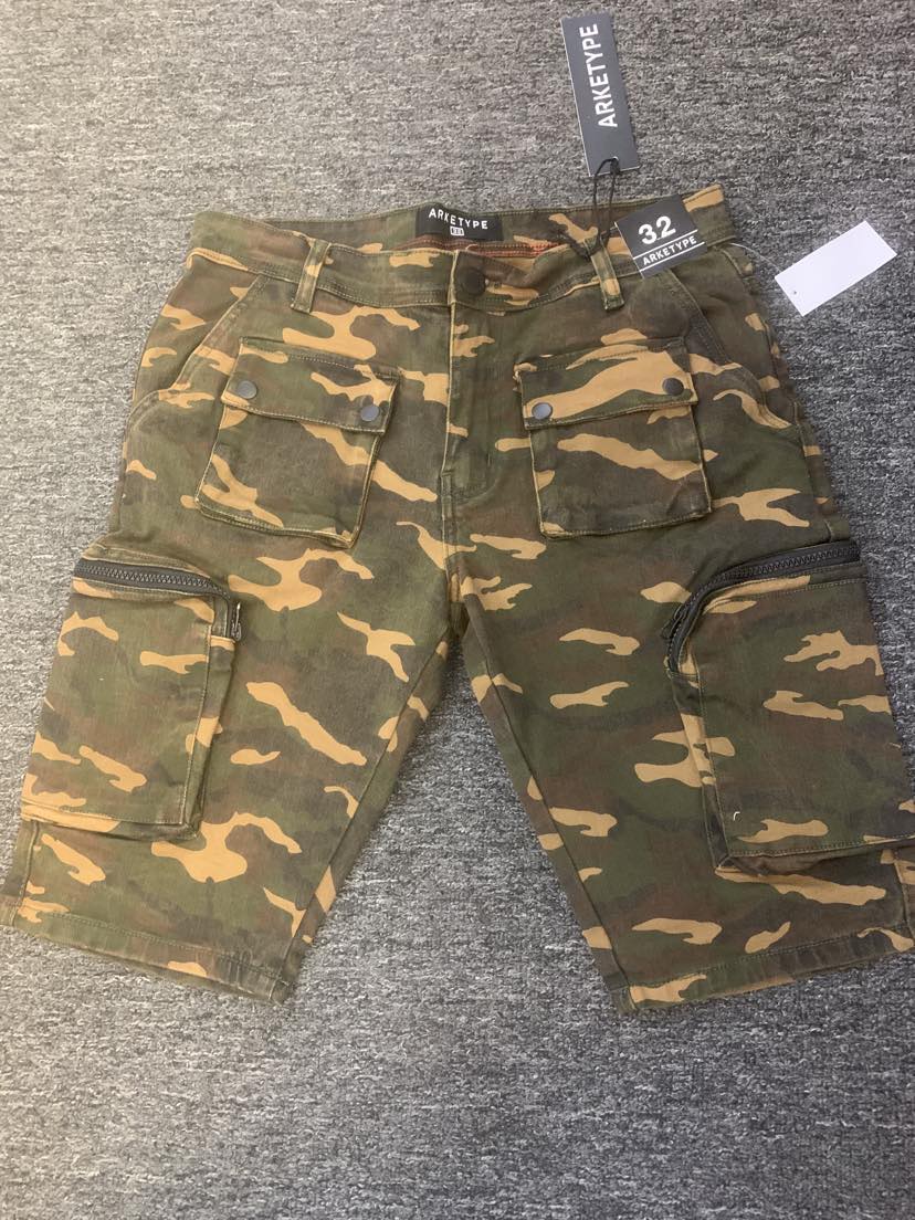 MEN OLIVE CAMO CARGO FATIGUE SHORTS