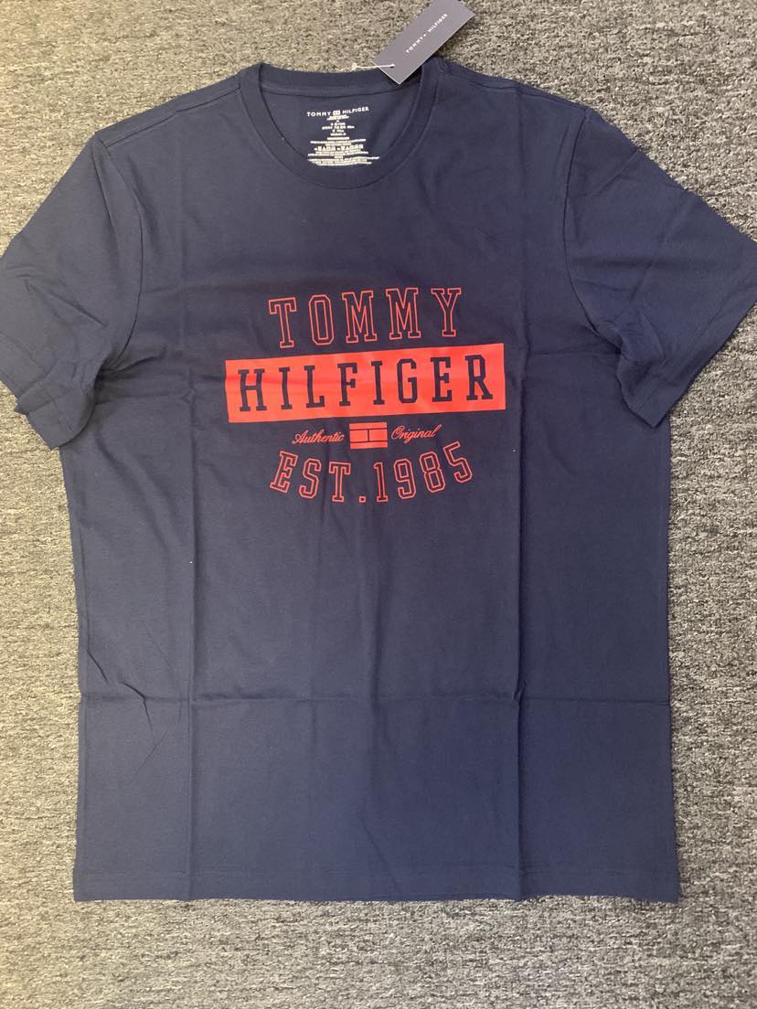 MEN NAVY BLUE TOMMY HILFIGER RED COLOR BLOCK CHEST TSHIRT