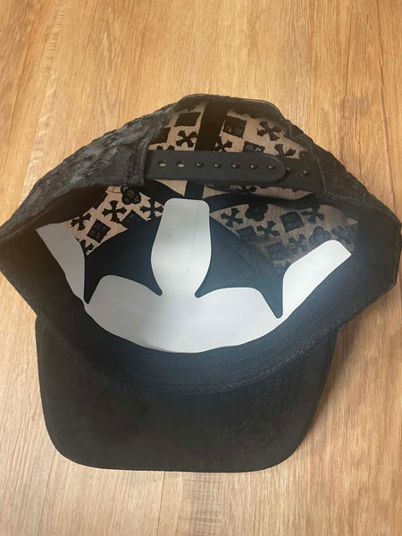 UNISEX BLACK/ BLACK METAL GOLD ACE CARD LOGO SNAPBACK