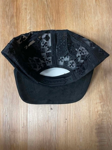 UNISEX BLACK/ BLACK METAL LA LOGO RHINESTONE SNAPBACK