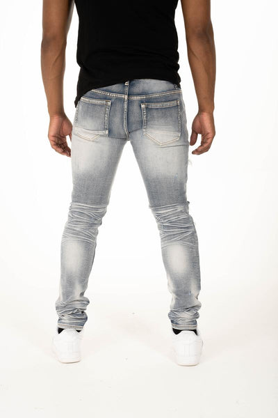 MEN PREMIUM DENIM, RIPPED W/ DENIM UNDER PATCH