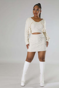 White Sexy open navel buttocks sweater knitted dress