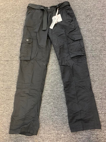 MEN BLACK CARGO PANT WITH BELT